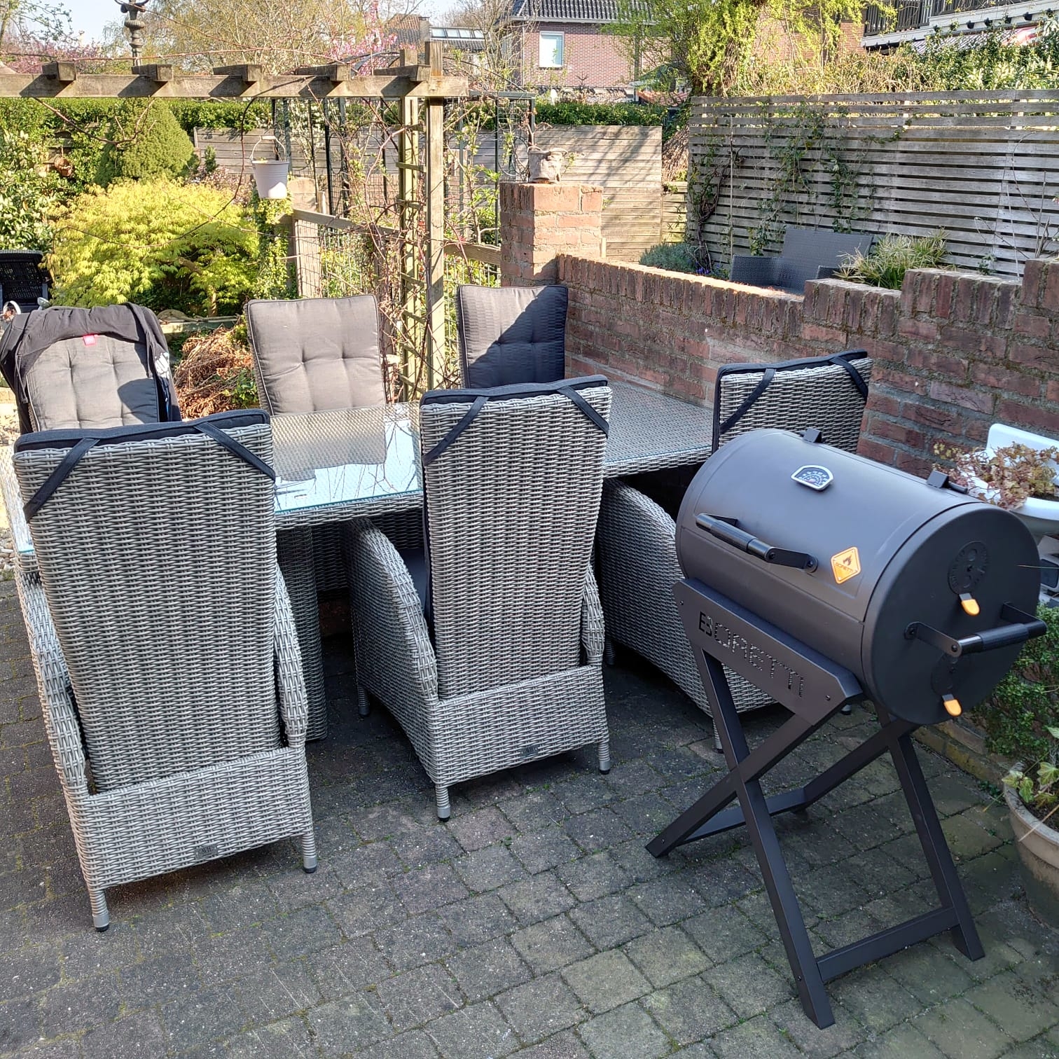 Gister ontvangen en nu al lekker aan het genieten in de tuin!