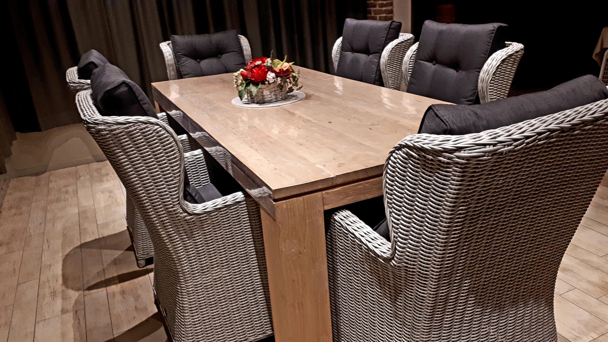 Luxueus zitplezier met Ibiza XL dining tuinstoel van AVH!