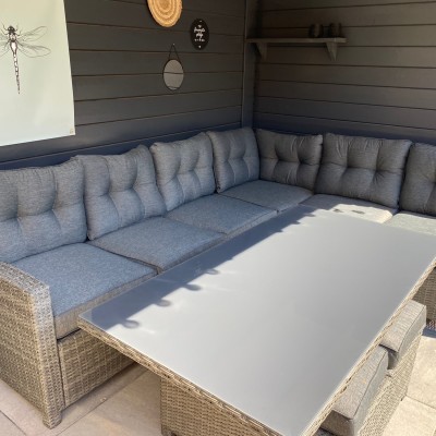 Zo ontzettend blij met mijn nieuwe, mooie, comfortabel zittende loungeset!