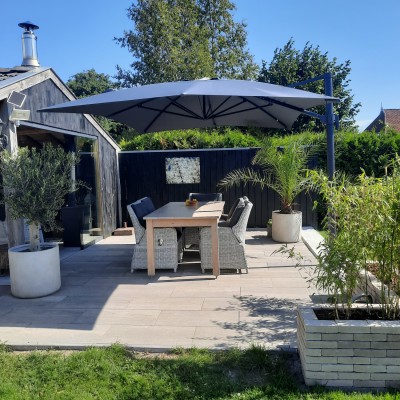 Helemaal gelukkig met onze mooie tuinstoele