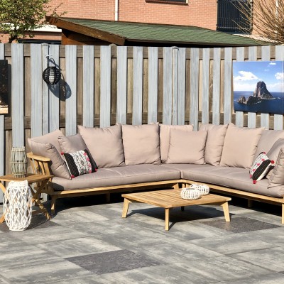 Biertje en wijntje en genieten maar van de warme zomeravonden.