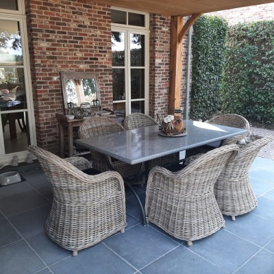 onze 6 nieuwe terrasstoelen