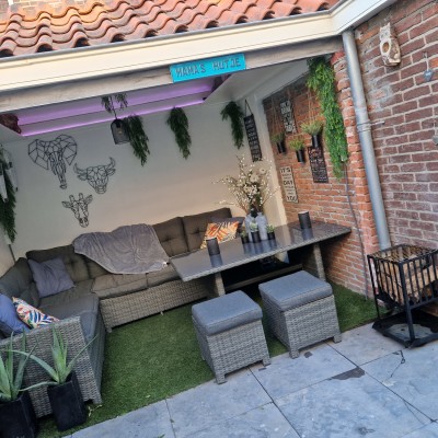 Het schuurtje wat mee getrokken is aan de garage.