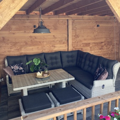 Super blij met ons mooie tuinset.