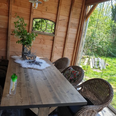 De rotan buitenstoelen zitten prima staan mooi.