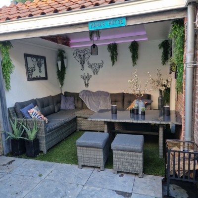 Het schuurtje wat mee getrokken is aan de garage.