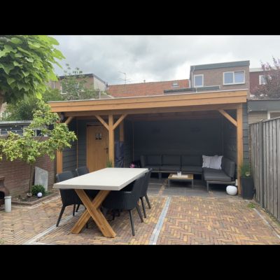 Vorig jaar een loungeset voor in de veranda gekocht.