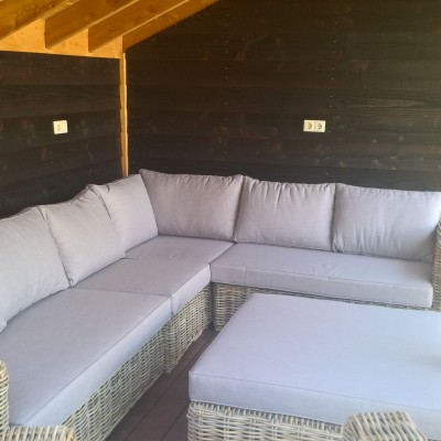 Lekker chillen op mijn nieuwe loungeset