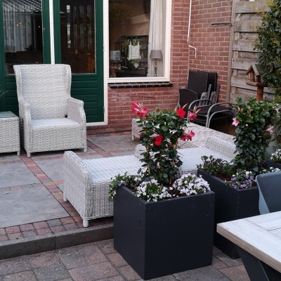 Bijna klaar voor het zomerseizoen, de levering van AVH was sneller dan de zon