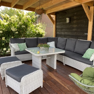 Heerlijk genieten op de lounge set