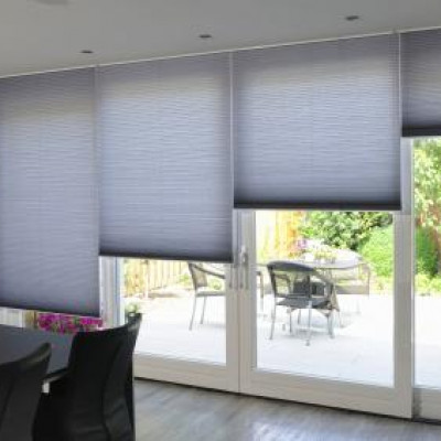 Raamdecoratie monteren