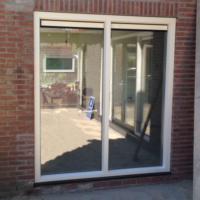 Kunststof kozijn met ventilatieroosters