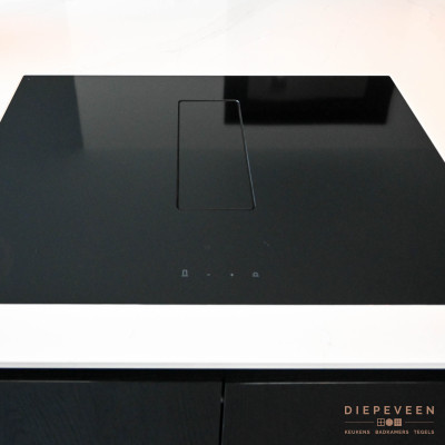 Stijlvolle keuken met kookeiland