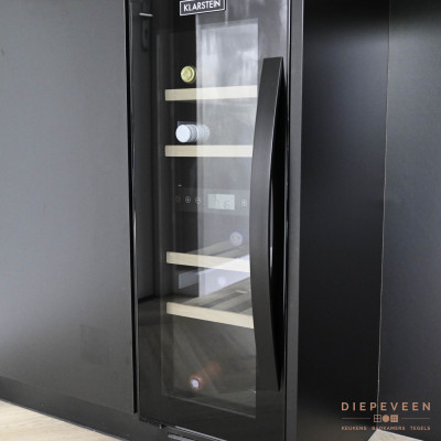 Moderne keuken met kookeiland