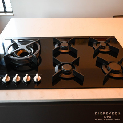 Moderne keuken met marmer