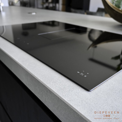 Inductiekookplaat inclusief afzuigsysteem