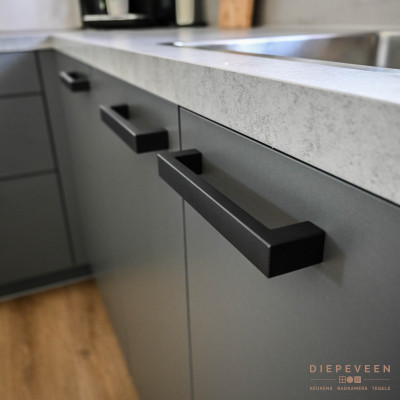 Moderne keuken grijs