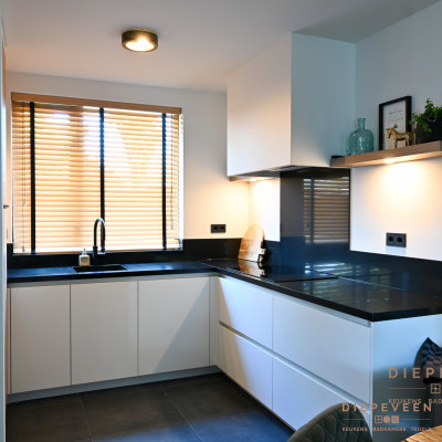 Compacte u-vorm keuken