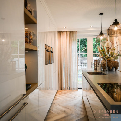 moderne keuken met eiland