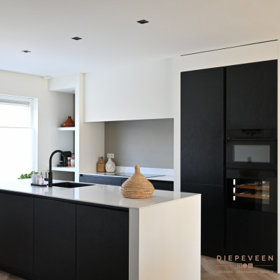 De keuken is ruim en praktisch