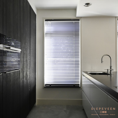 Ruime doorgang zodat er genoeg ruimte is om langs elkaar heen te kunnen lopen