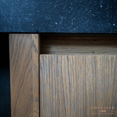 Moderne badkamer met hout