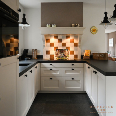 Landelijke witte keuken