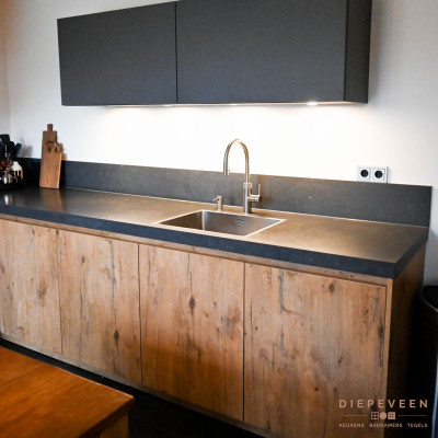 Landelijke moderne keuken