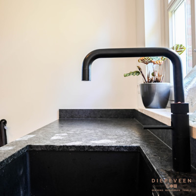 Hoekkeuken met eiland