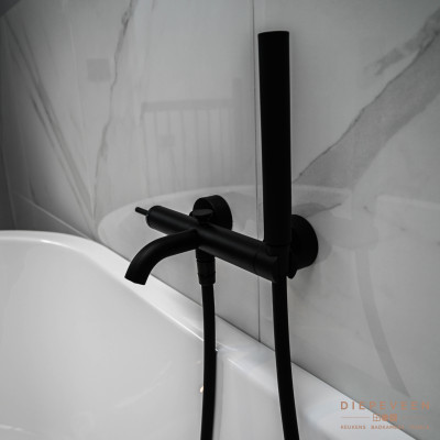 Moderne badkamer en toilet