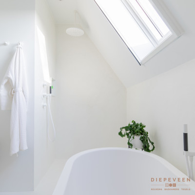 Moderne badkamer wit