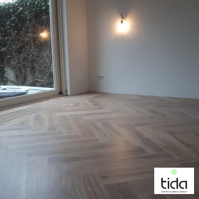 Multiplank Visgraat met Rubio Monocoat White