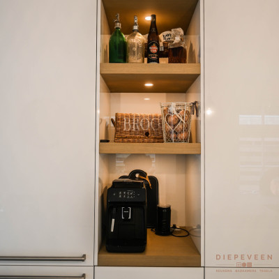 moderne keuken met eiland