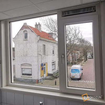 Kozijn in badkamer