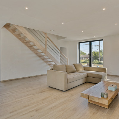 Moderne rubberwood trap