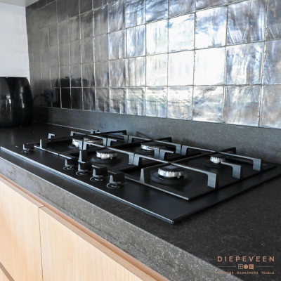 Moderne keuken met hout