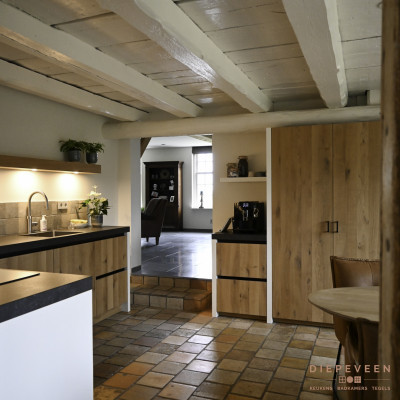De keuken heeft een fijne doorloop