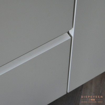 Moderne witte keuken