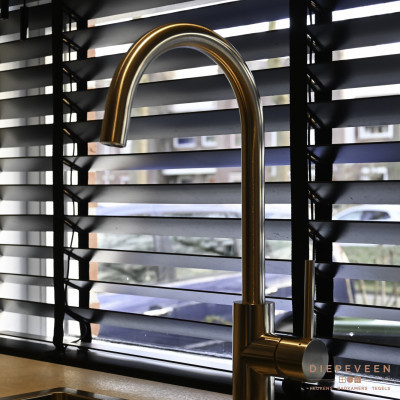 Chroom kleurige kraan