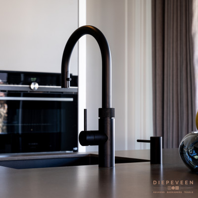 Zwart matte Quooker flex kraan