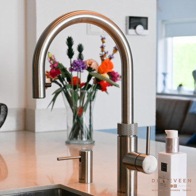 Gemak van de Quooker kraan met bijpassend zeeppompje