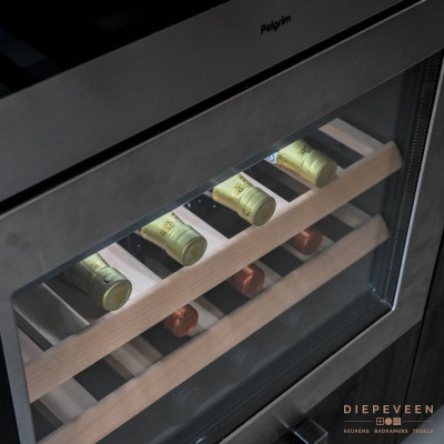 Moderne witte keuken