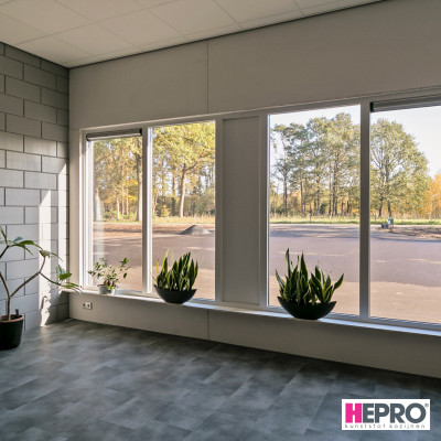 Bedrijfspand - kunststof kozijnen en deuren - HEPRO Basic - Glad wit RAL 9016
