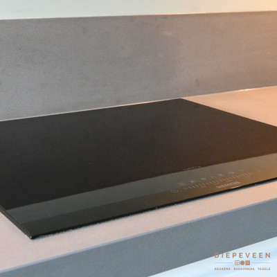 Moderne witte keuken