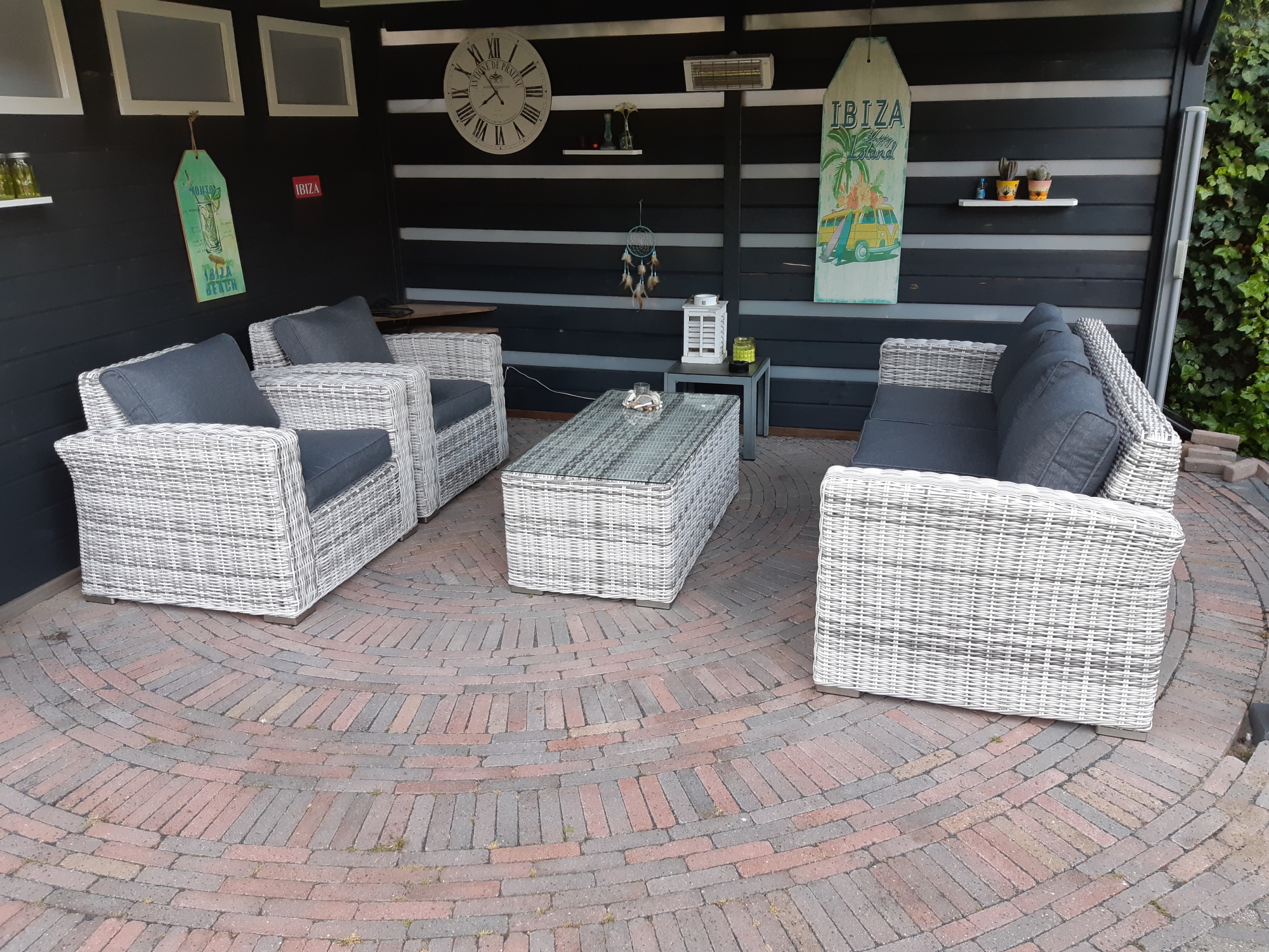 Mambo loungeset onder veranda