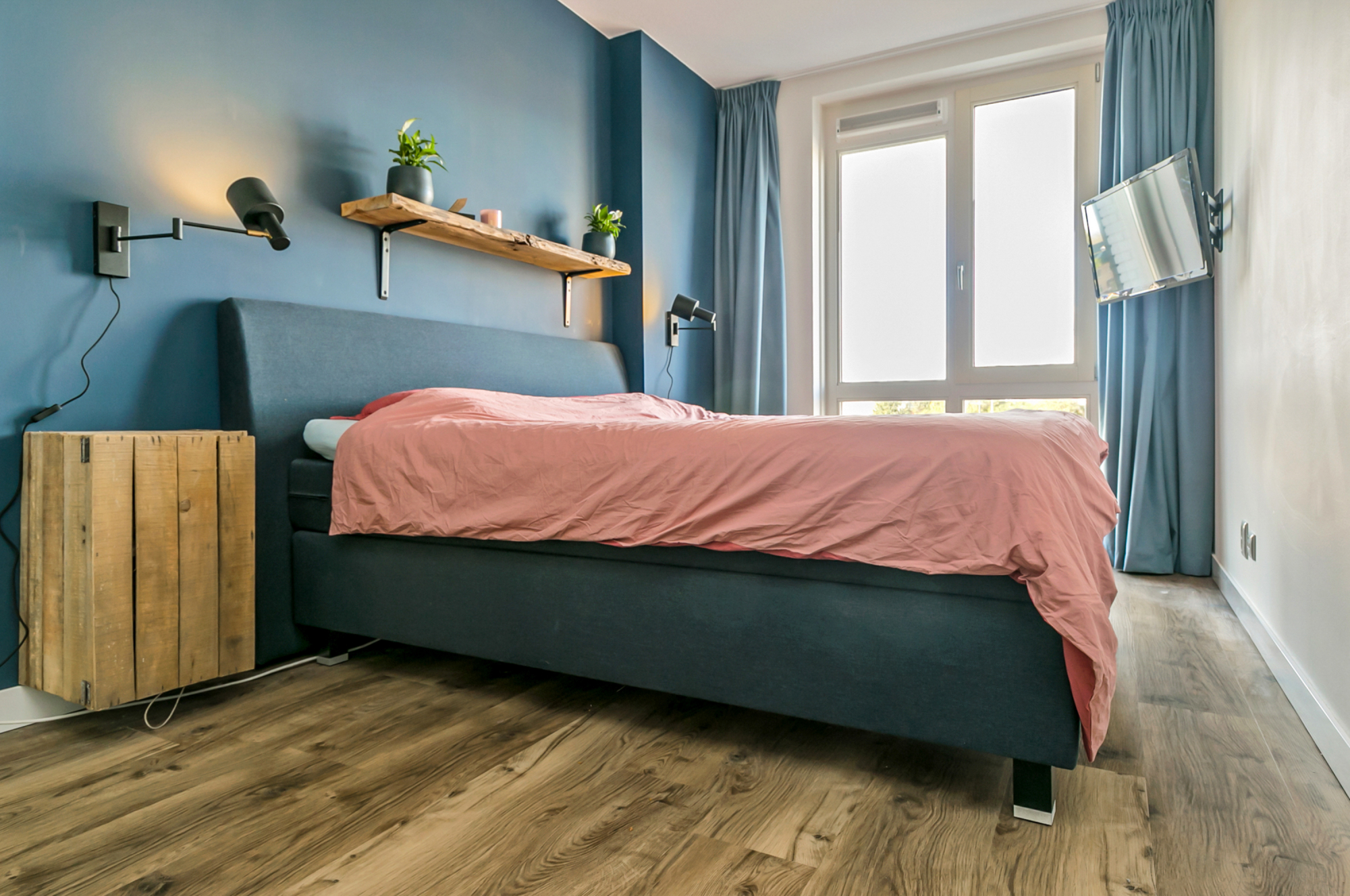 https://www.mflorshop.nl/product/372/bramber-chestnut-nutmeg-mflor-pvc-vloer-81601
