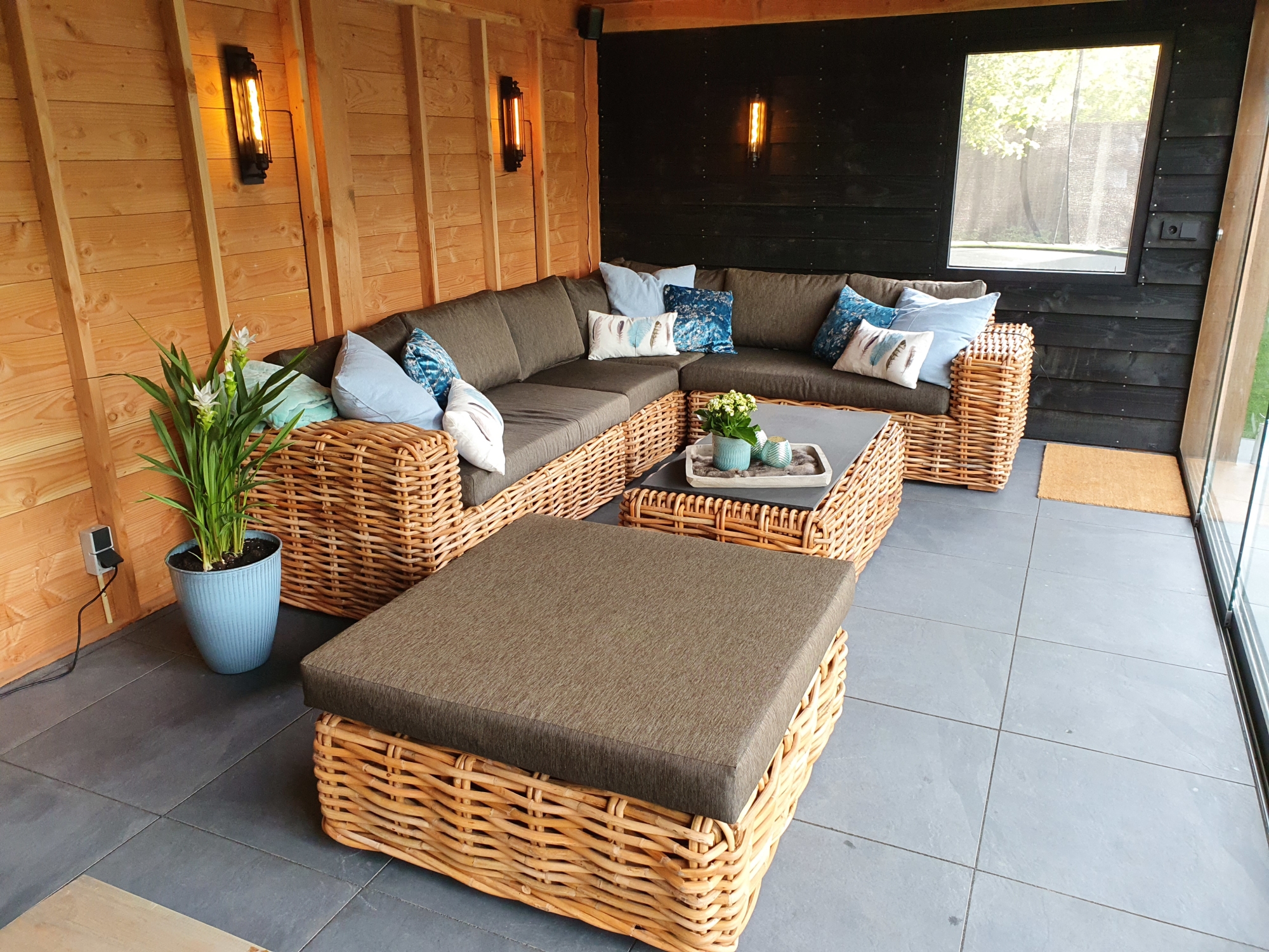 Mooie sabuga lounge set
