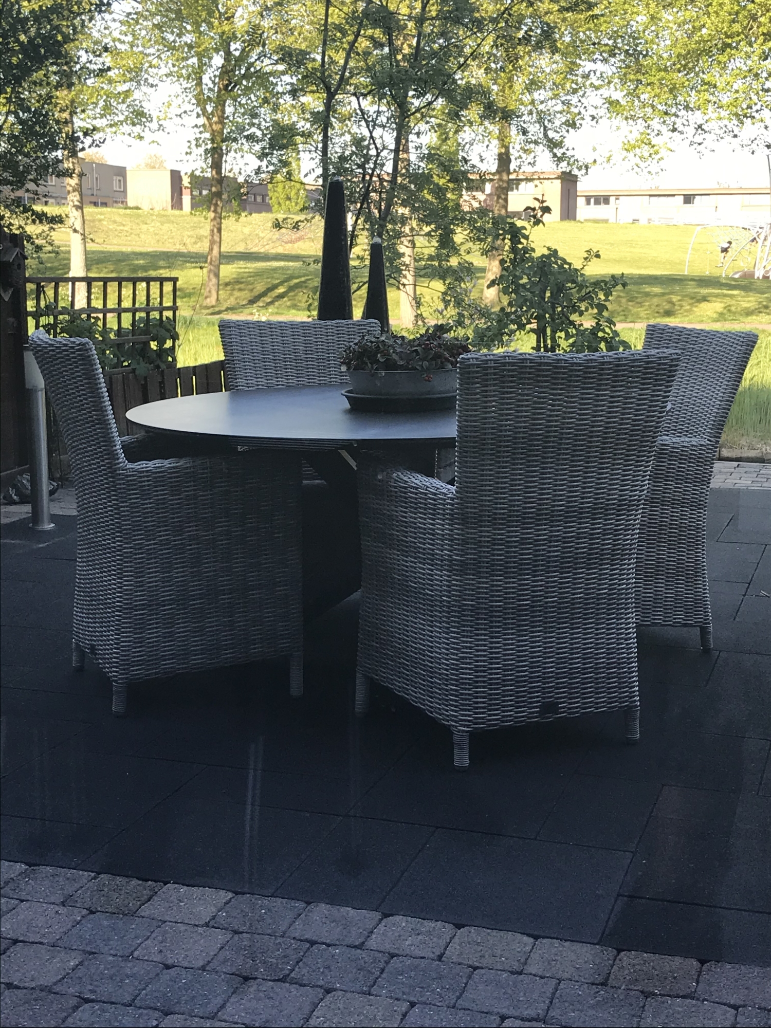 Heerlijk genieten, zeker nu in de coronacrises, nu ik thuis werk!!