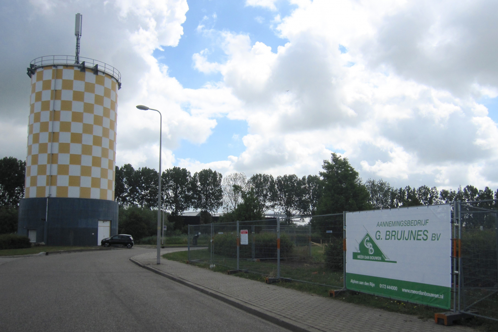 Nieuwbouw bedrijfspand te Alphen aan den Rijn