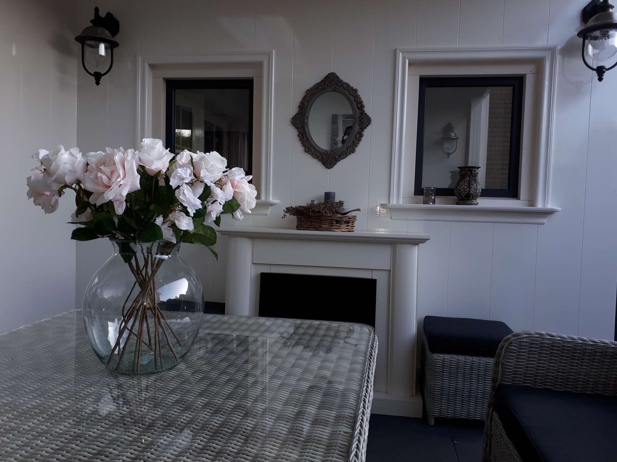 Knus fijn en voldaan heerlijk genieten van de lounge set wat een topset
